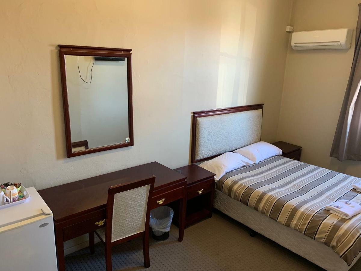 Great Western Hotel Orange Esterno foto